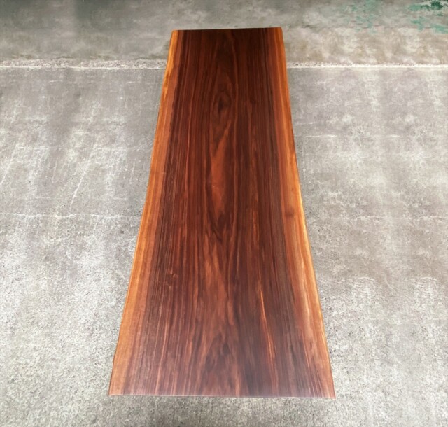 ウォールナット/一枚板/㈱ニューウッド@徳島 ウォールナット/一枚板/㈱ニューウッド@徳島